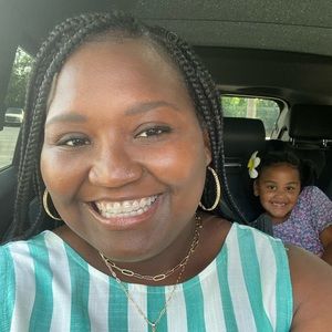 Meet your Posher, Monica